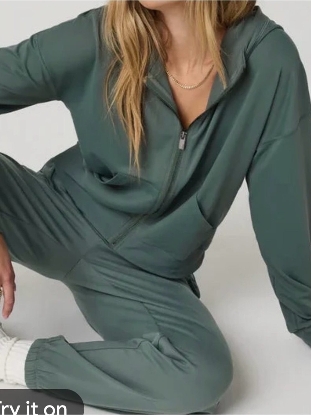 Vuori Buy Women's Olive Green Jogger Pants & Zip Hoodie Set